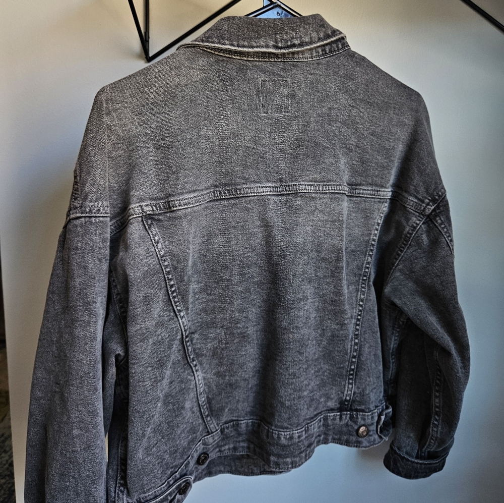 Wild Fable Denim Jacket: Size LARGE